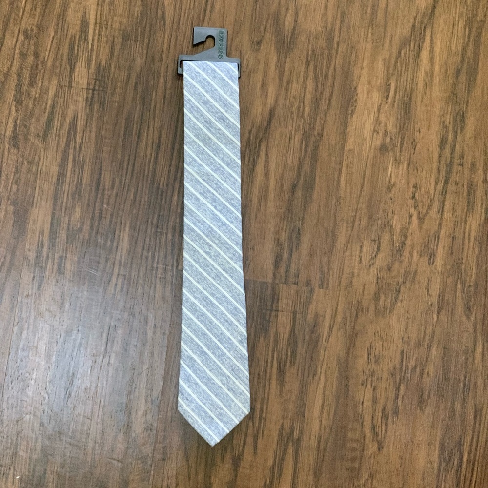 Express tie - Picture 3 of 10